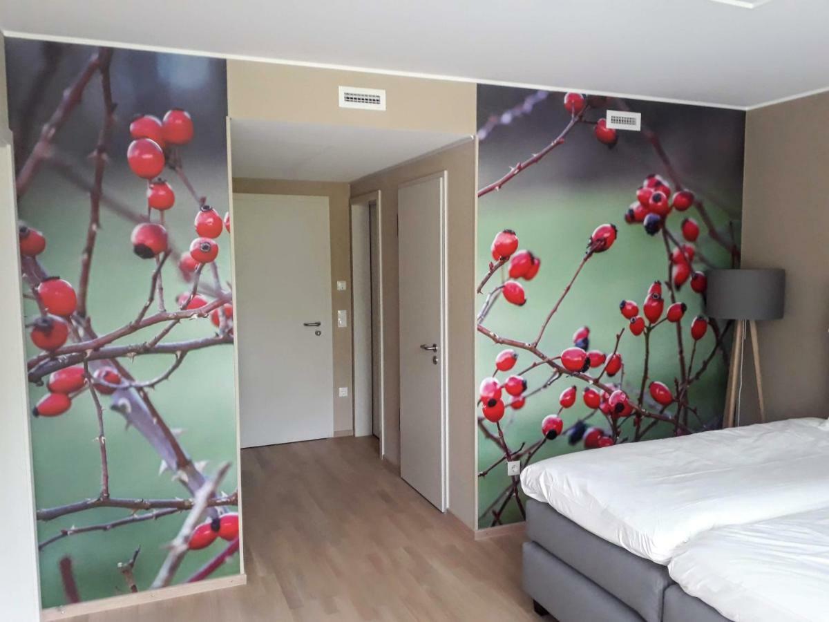 Peitche Lauer Hotel Useldange Ruang foto